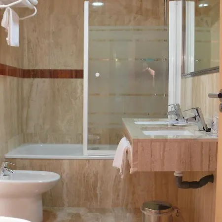 ホテル Gran Casona De Sanabria 3*